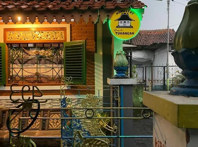 Omah Tukangan Homestay
